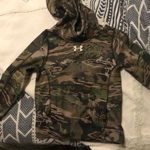 Under Armour Camo hoodie youth XS